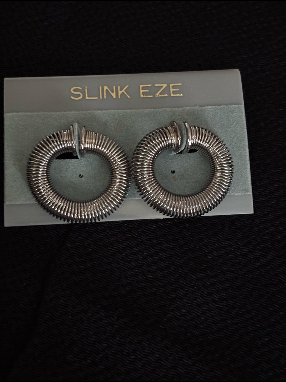 Vintage Slink Eze Pierced Earrings
